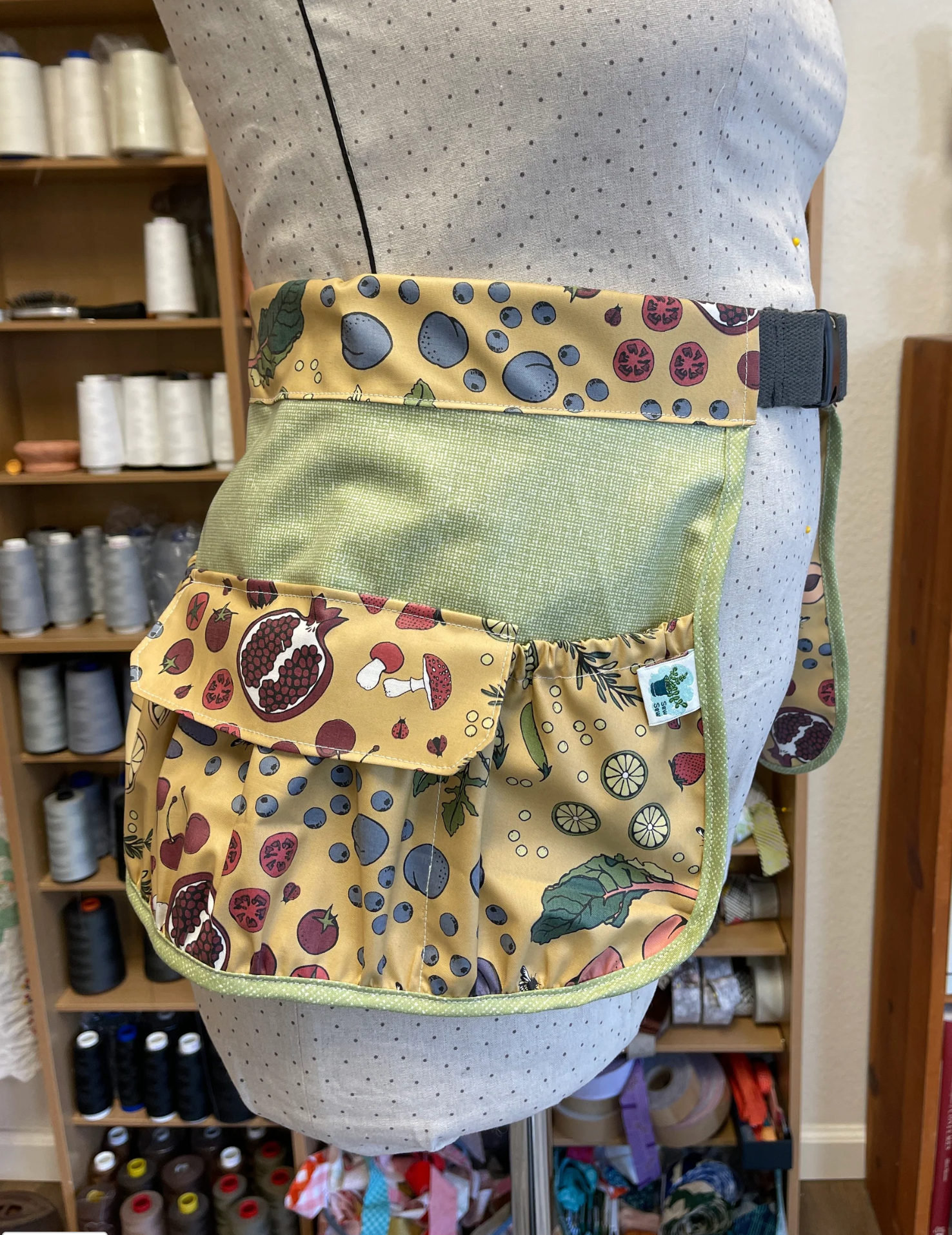 Free Sewing Tutorial: Make a Split Tool Belt!