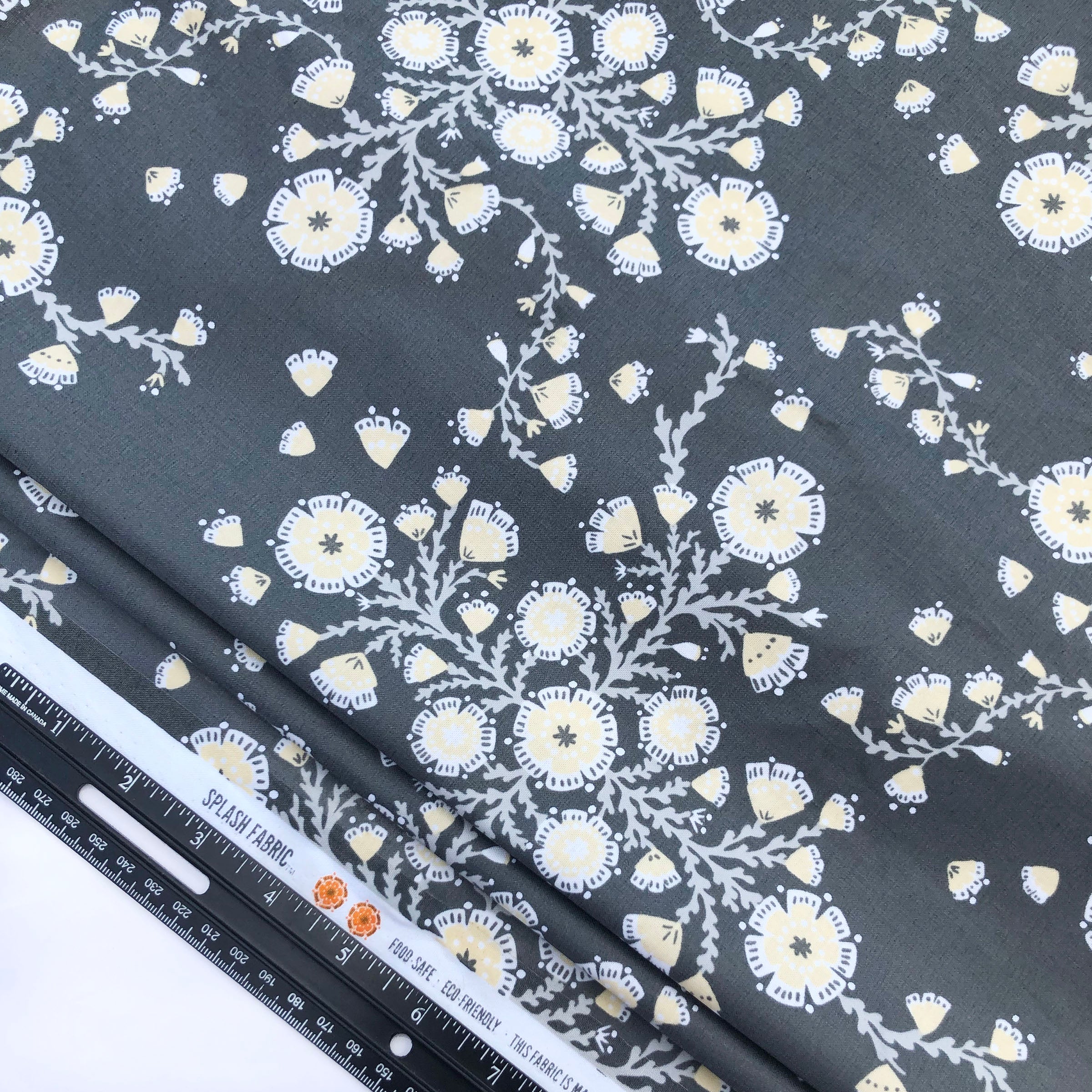 VINTAGE Fabric - Laminated Cotton - by the 1/2 yard – Splash Fabric