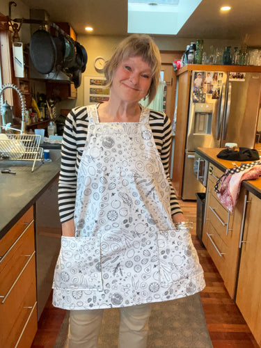 Sewing Pattern - Criss Cross Apron (Adult Size)